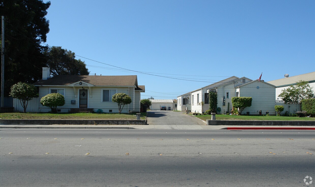 Building Photo - 1615 Freedom Blvd