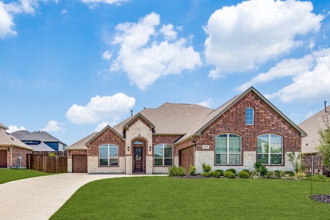 Building Photo - 9759 Hickory Hill Rd