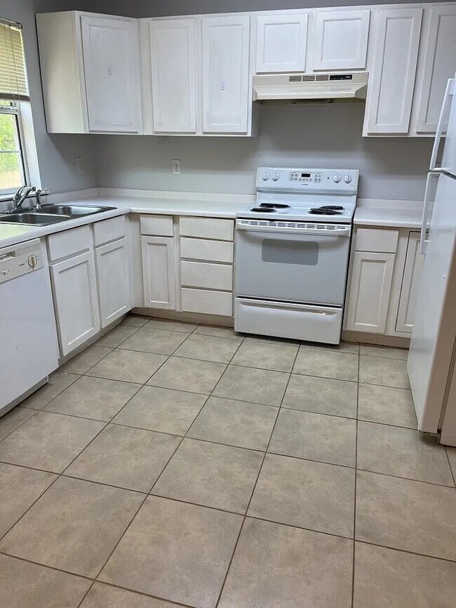 Foto del edificio - 3 Bedroom 2.5 Bathroom