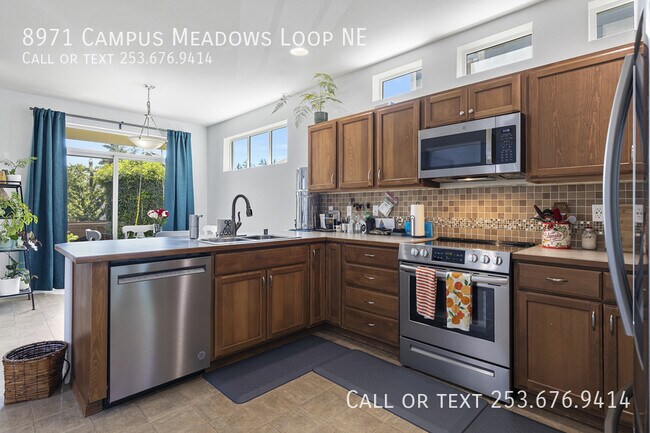Foto del edificio - 8971 Campus Meadows Loop NE