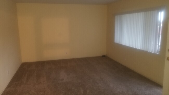 Building Photo - 14590 Big Basin Way