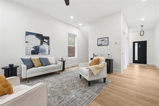 Foto del edificio - 1361 Hawthorne St