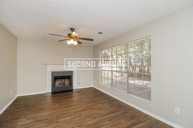 Foto del edificio - 2852 Cotton Field Rd NW