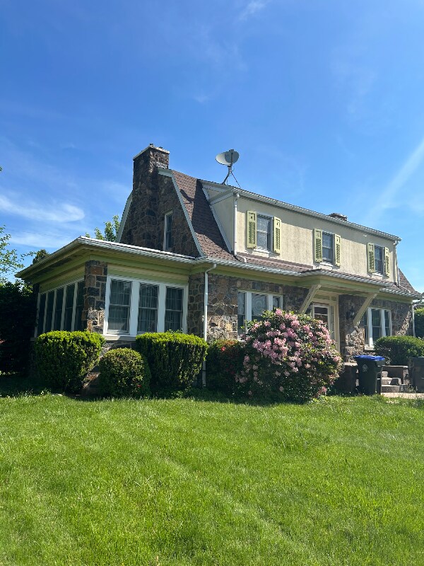Foto principal - 311 E Montgomery St