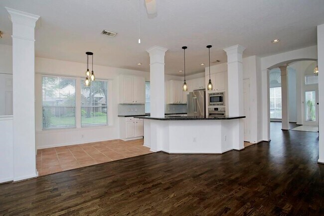 Foto del edificio - 6902 Afton Woods Dr