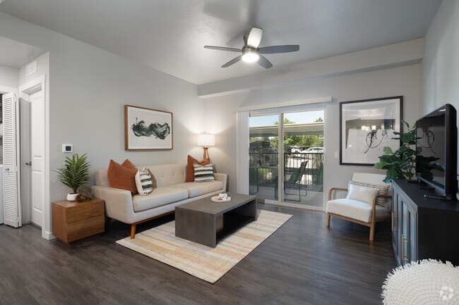 1BR, 1BA - 703SF - Living Room - Encore Skyline