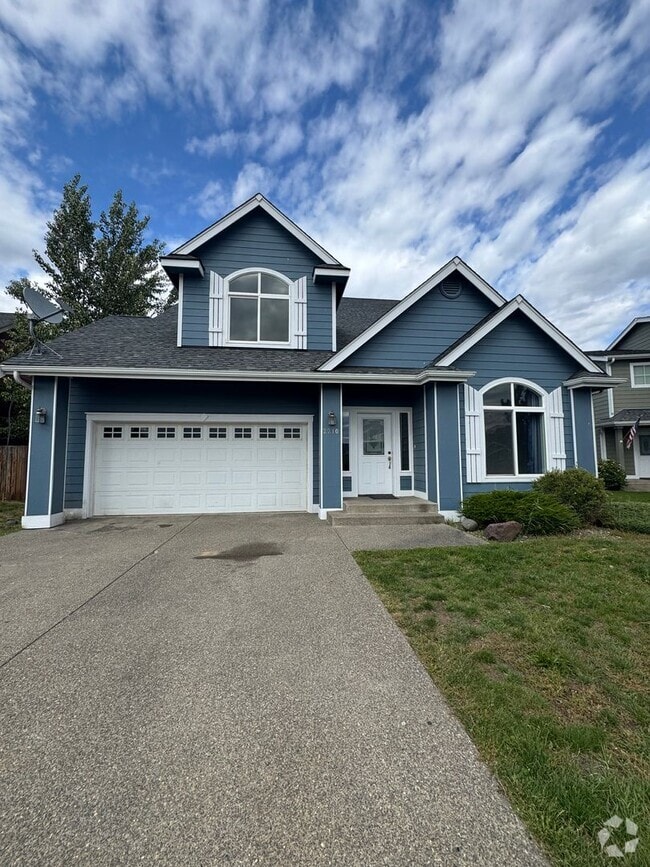 Building Photo - 2210 Clearview Dr