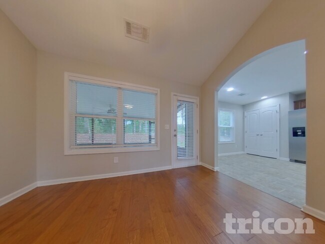 Foto del edificio - 169 Belmont Hills Ct