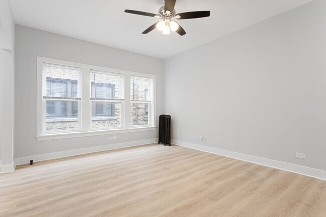 Foto del edificio - 7600 N Sheridan Rd