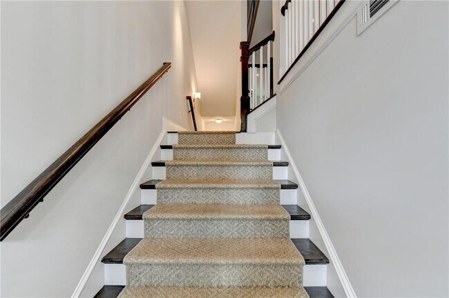 Foto del edificio - 1307 Linden Ct