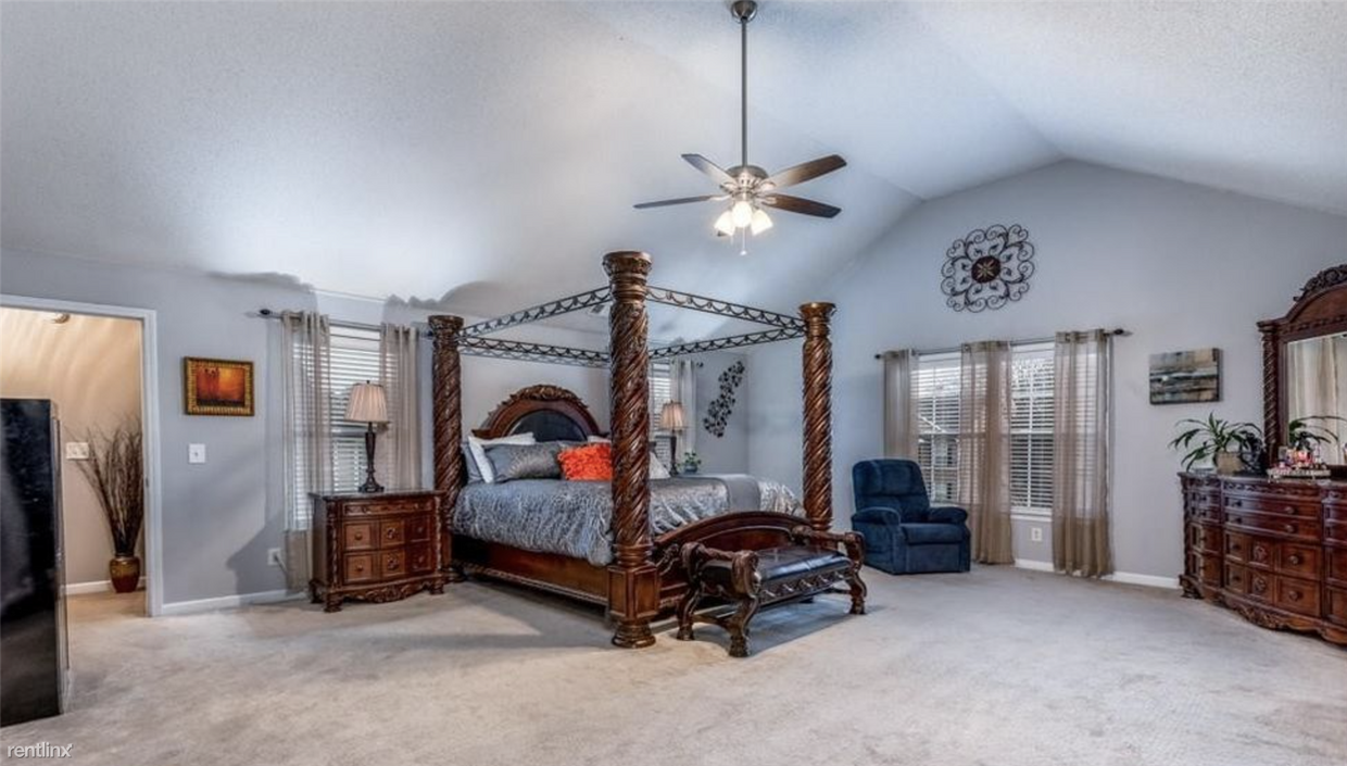 Building Photo - 4 br, 2 bath House - 6049 Chestnut Gelding Ln