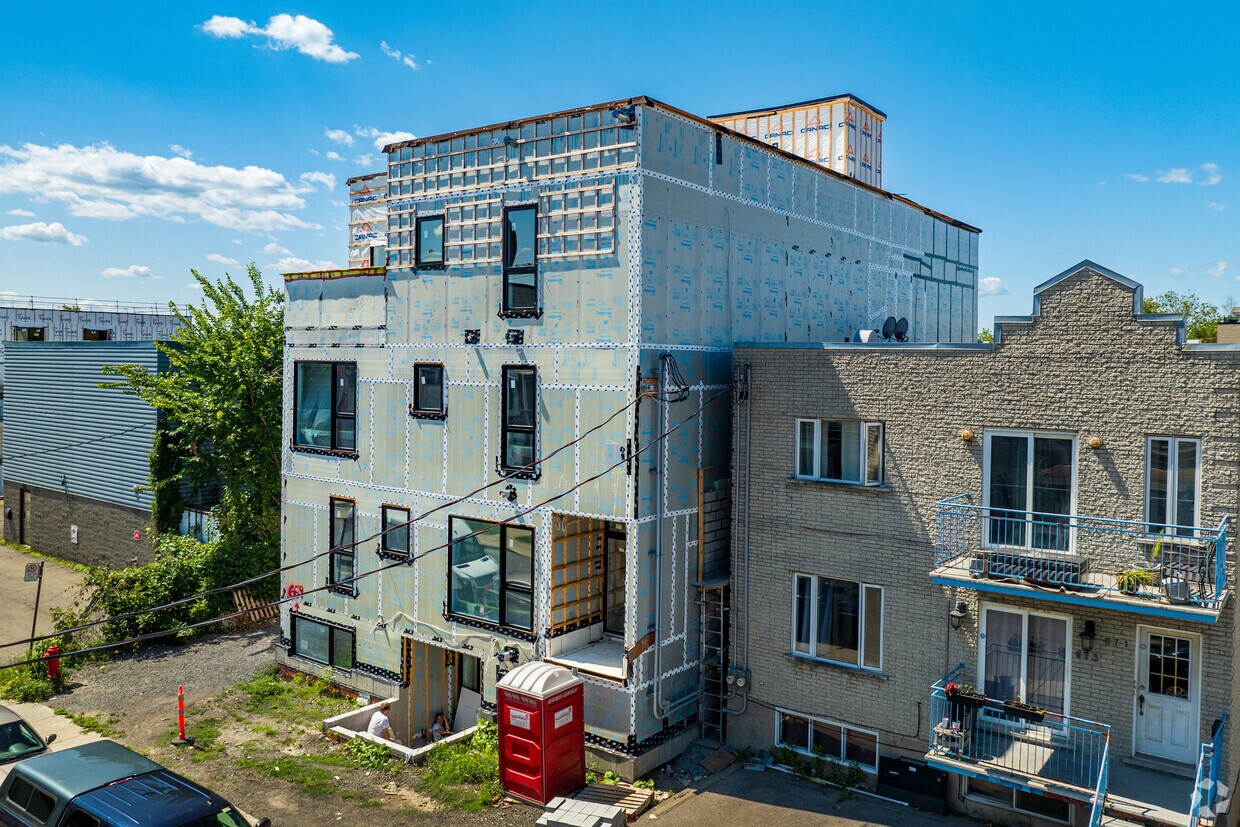 August, 2024 - 669 Av George-V