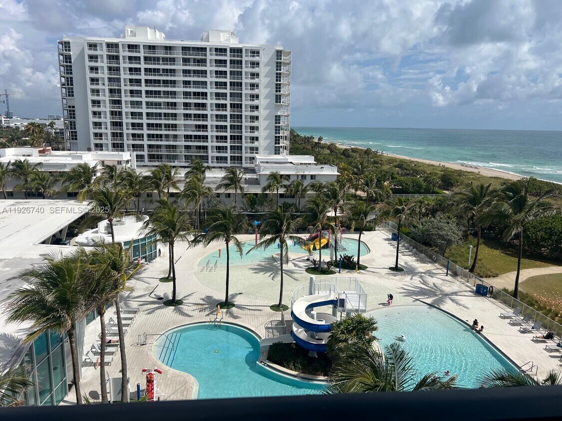 Primary Photo - 9273 Collins Ave