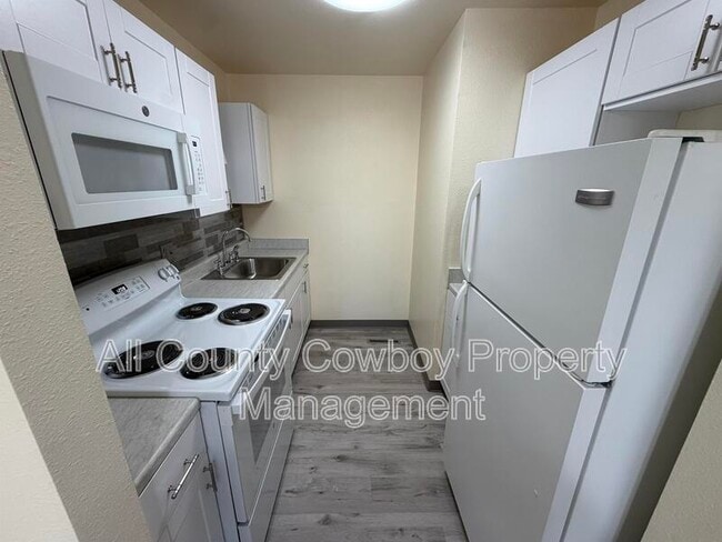 Foto del edificio - 230 Norma Ct