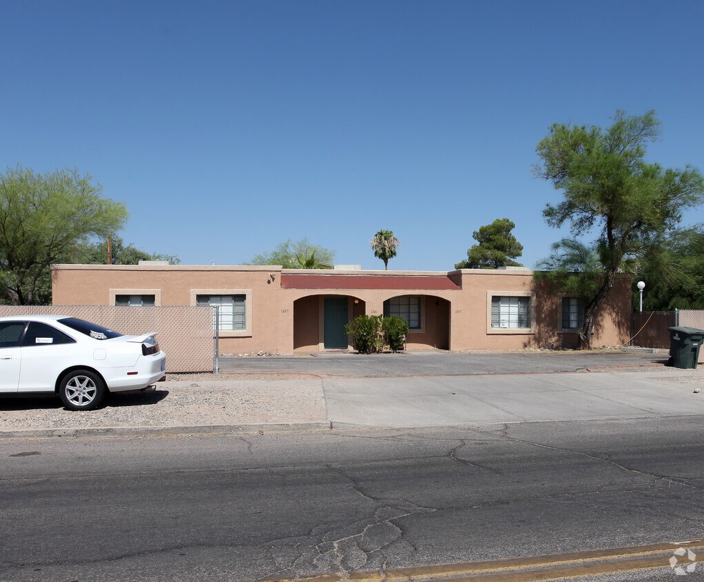 Primary Photo - 1327-1335 N 1st Ave