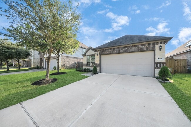 Building Photo - 5318 Royal Press Dr