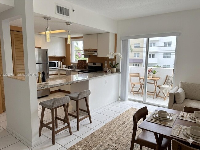 Foto del edificio - 3052 SW 27th Ave