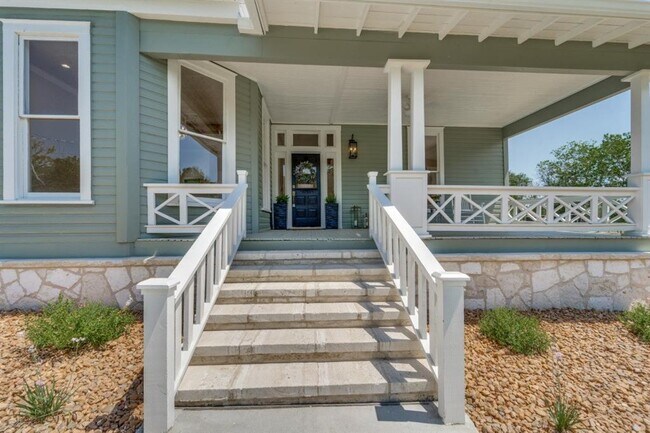 Foto del edificio - 1006 West St