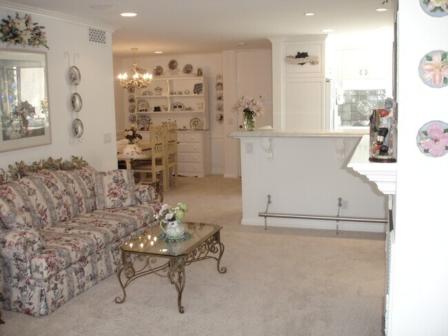 View Towards Kitchen and Dining Room - 4303 Raintree Cir