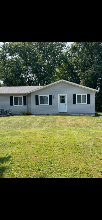 Building Photo - 185 Meadows Dr