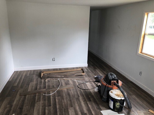 Building Photo - 2545 Park Dr