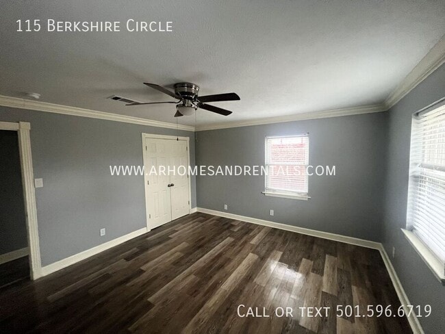 Foto del edificio - 115 Berkshire Cir