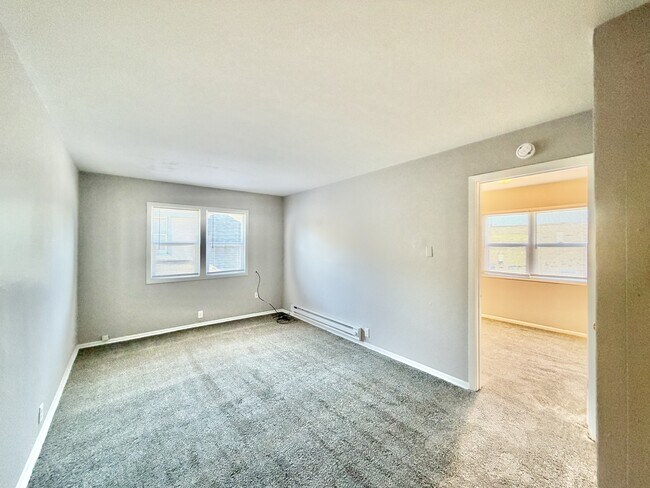 Foto del edificio - 1310 Copeland Ave