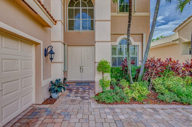 Building Photo - 153 Via Condado Way