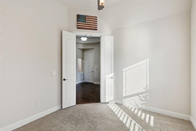 Foto del edificio - 2141 Lewis Canyon Dr