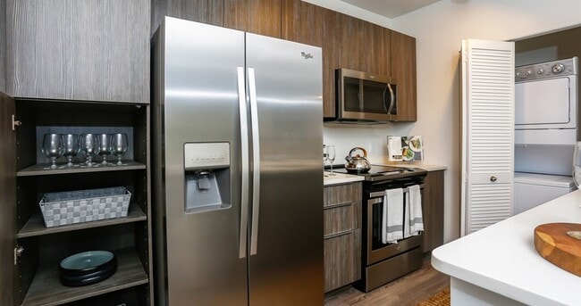 Building Photo - Oasis at Shingle Creek