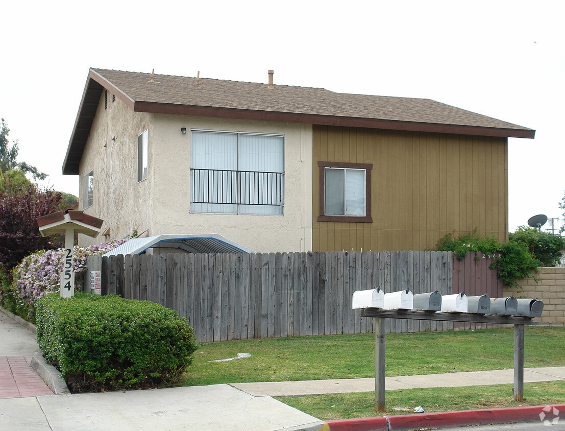 Building Photo - 2548 Orange Ave