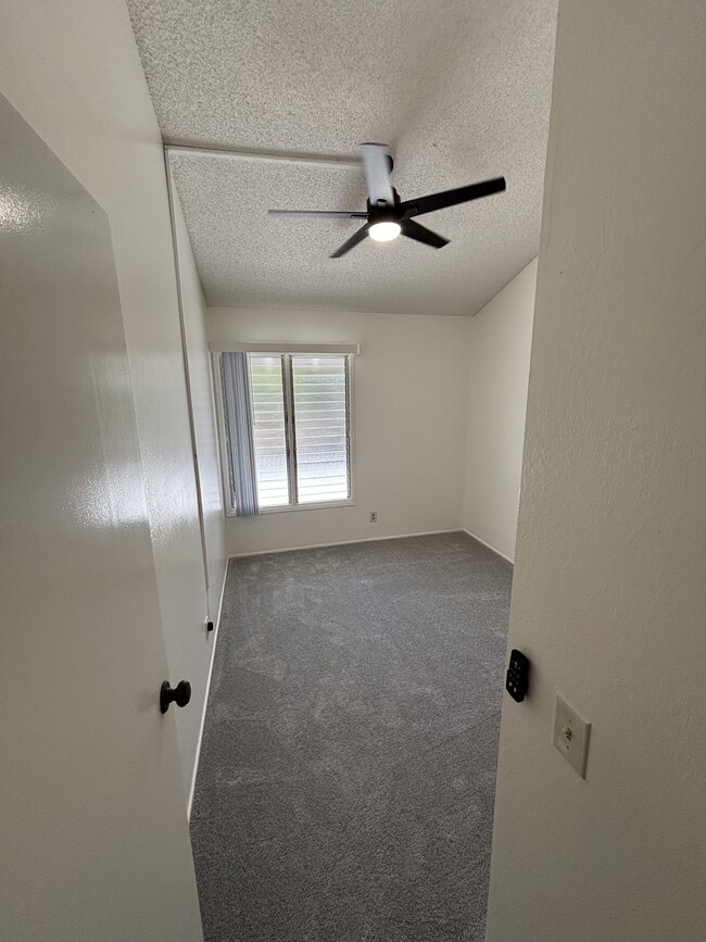 Building Photo - 95-625-625 Nawenewene Cir