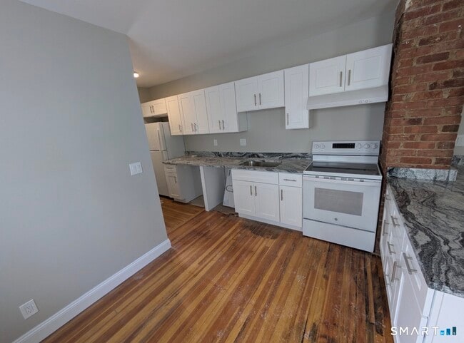 Foto del edificio - 34 Center St