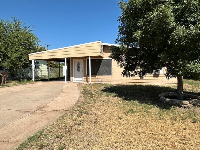 Foto del edificio - 2110 Glenwood Dr