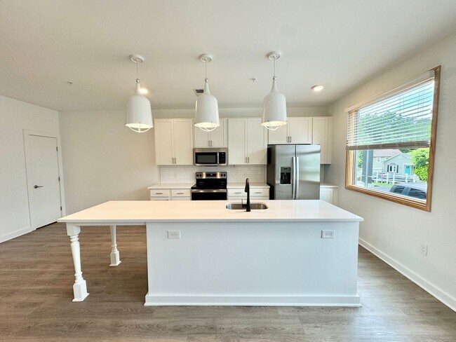 Interior Photo - Millhouse