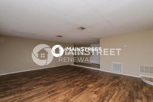 Building Photo - 3 Bedroom Pet-Friendly Home in Port Richey, FL with Main Street Renewal