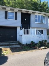 Building Photo - 243 W High St