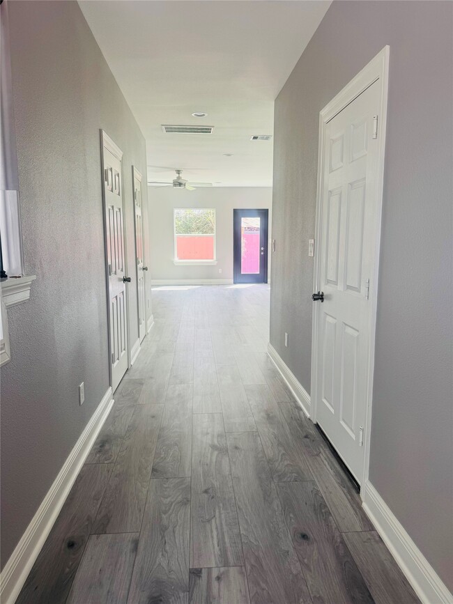 Foto del edificio - 2622 Metcalf St