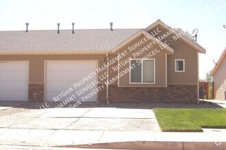 Building Photo - 2099 N 550 W