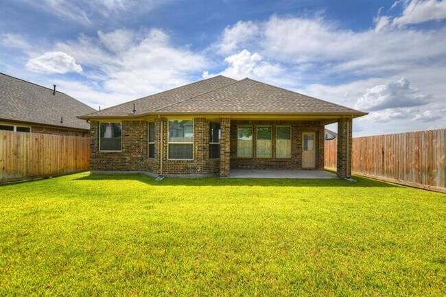 Building Photo - Laurel Glen - 20814 Bradley Gardens Dr, Sp...