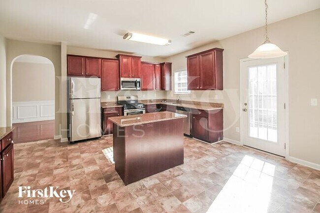 Foto del edificio - 5853 Harrier Ln