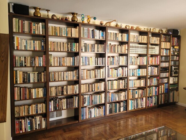 Foto del edificio - 251 Berendos Ave