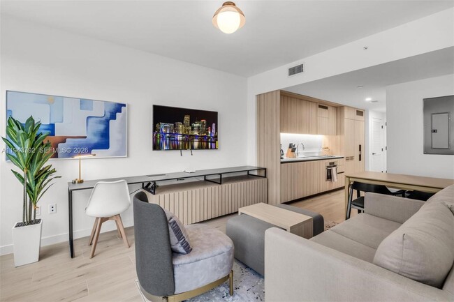 Foto del edificio - 225 N Miami Ave