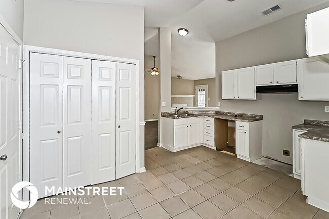 Foto del edificio - 7145 Peppermill Ln