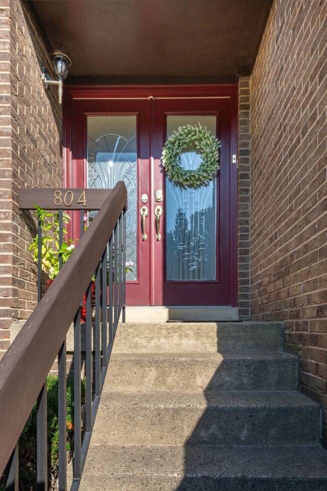 Photo - 804 Fairways Dr Townhome