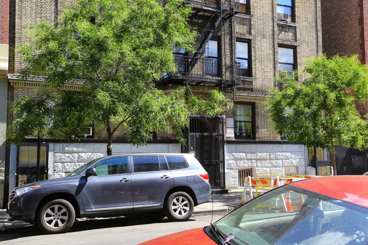 Foto del edificio - 605 W 182nd St