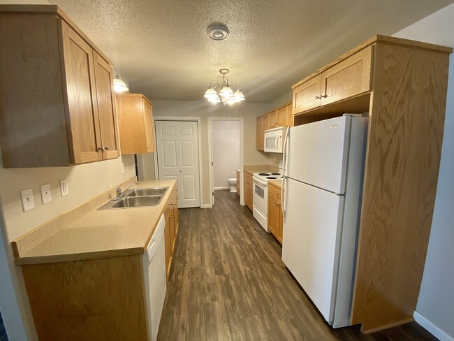 Kitchen - 1115 Westport Beach Way
