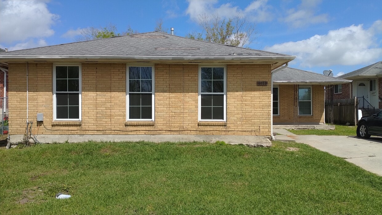 Primary Photo - 13501 N Nemours St