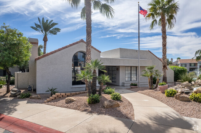 Building Photo - Venetian Condominium Homes