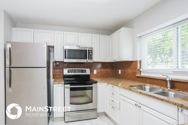 Foto del edificio - 4465 Old Colony Rd